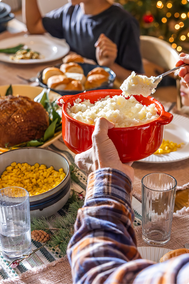 passing mashed potatoes